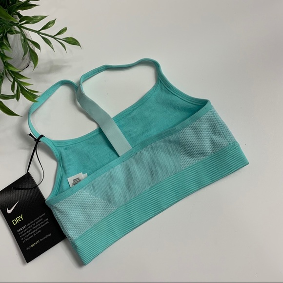 NWT Nike girls sports bra - Picture 4 of 5